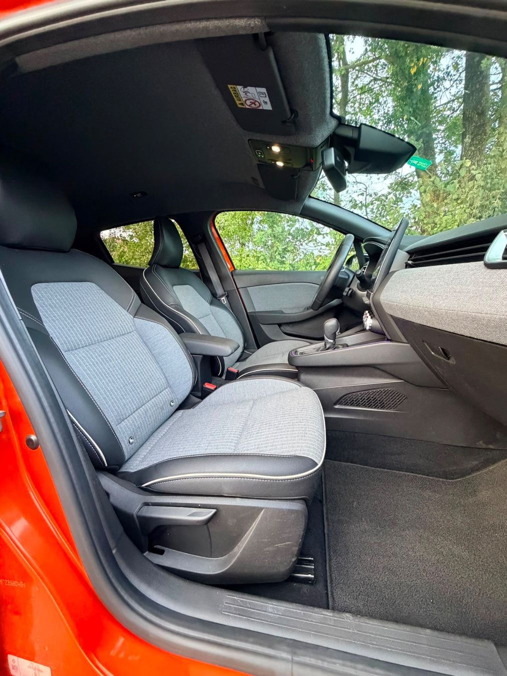 Renault Autos: RENAULT CLIO 1.6 E-Tech techno – Gebraucht aus Genève von lar_k5fq 4