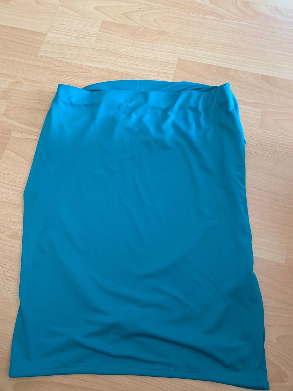 H&M Röcke: Jolie jupe verte H&M t. M – Gebraucht aus MEYRIN von Gwendo10 1