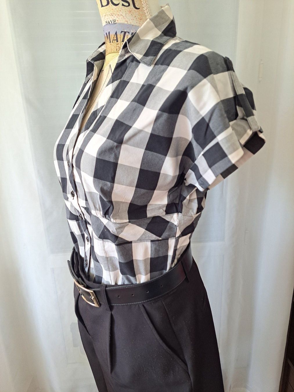 Lotti di vestiti: Ensemble short de ville et blouse taille M – Usato da Courrendlin venduto da Aheinza 4