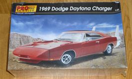 REVELL MONOGRAM PRO MODELER 1969 DODGE CHARGER DAYTONA 1:25