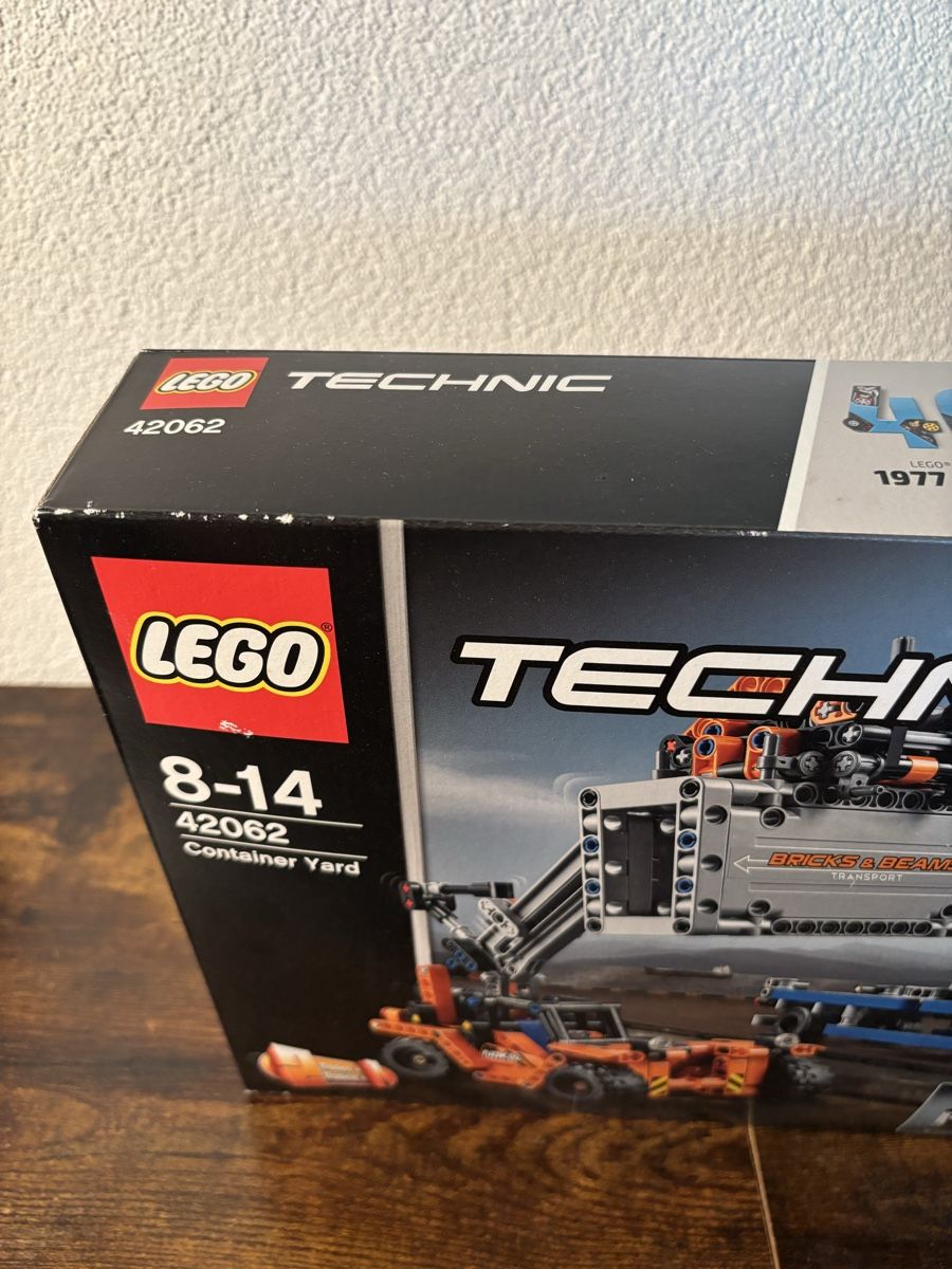 Lego Kit di costruzioni: LEGO Technic 42062 Container Yard - OVP versiegelt, neu  – Nuovo e nell'imballaggio originale da Jonen venduto da Sschriber 8