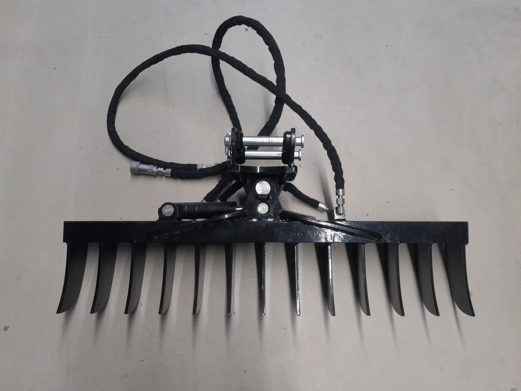 Pinze: Baggerrechen für Minibagger – Nuovo (secondo la descrizione) da Haslen AI venduto da Wildtech