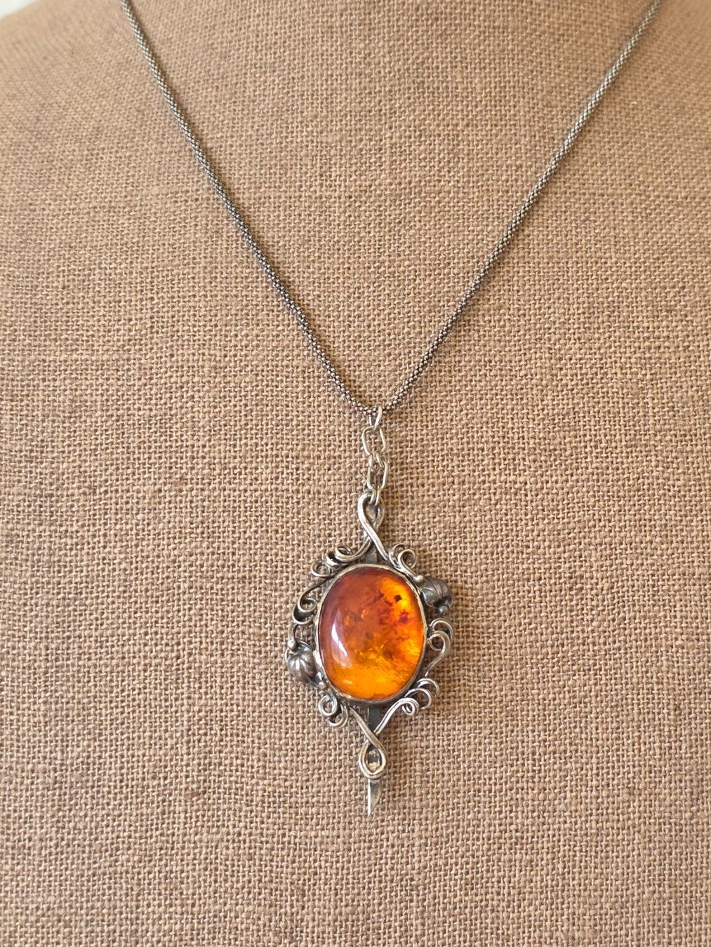 Catenine: Vintage Silber Kette mit Bernstein Anhänger – Usato da Zürich venduto da tsu_76bc 2