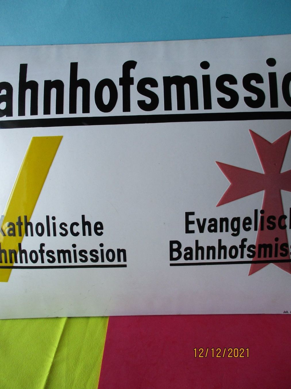 Insegne: Bahnhofsmission  Emailschild – Usato da Ottikon Gossau ZH venduto da hokuspokus 2