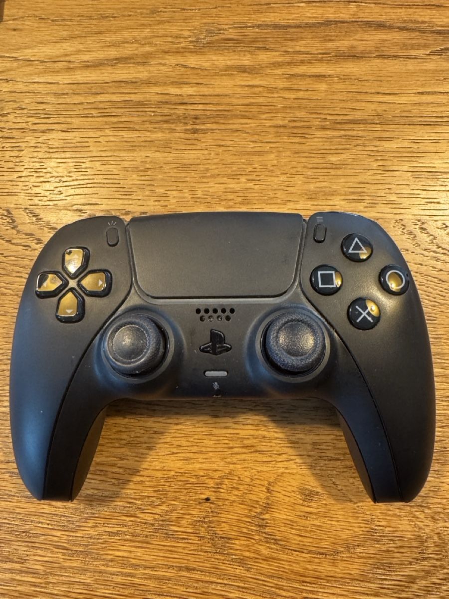 Sony Konsolen: Sony PlayStation 5 Controller DualSense schwarz – Gebraucht aus Oberuzwil von bunero