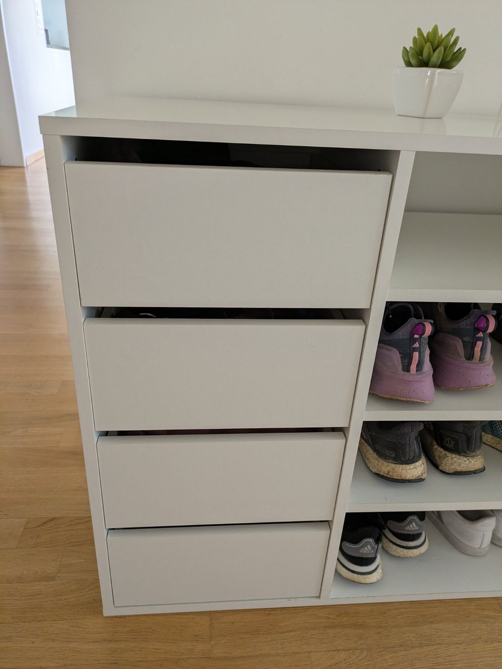 Livique Armadi: Schuhregal mit Schubladen – Usato da Rorbas venduto da nin_2kwx 2