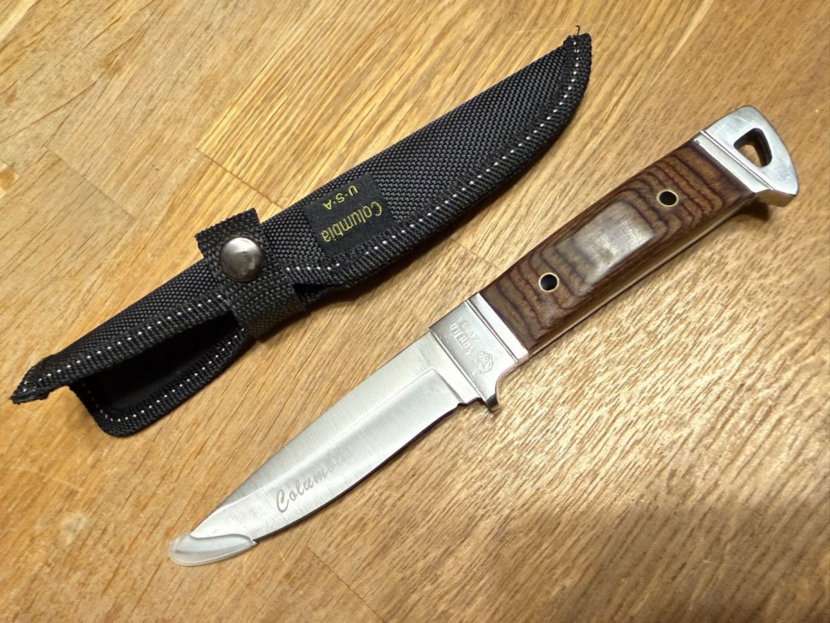 Columbia Zubehör: Jagdmesser Columbia mit Scheide Messer – Neu (gemäss Beschreibung) aus Goldach von Messerguru