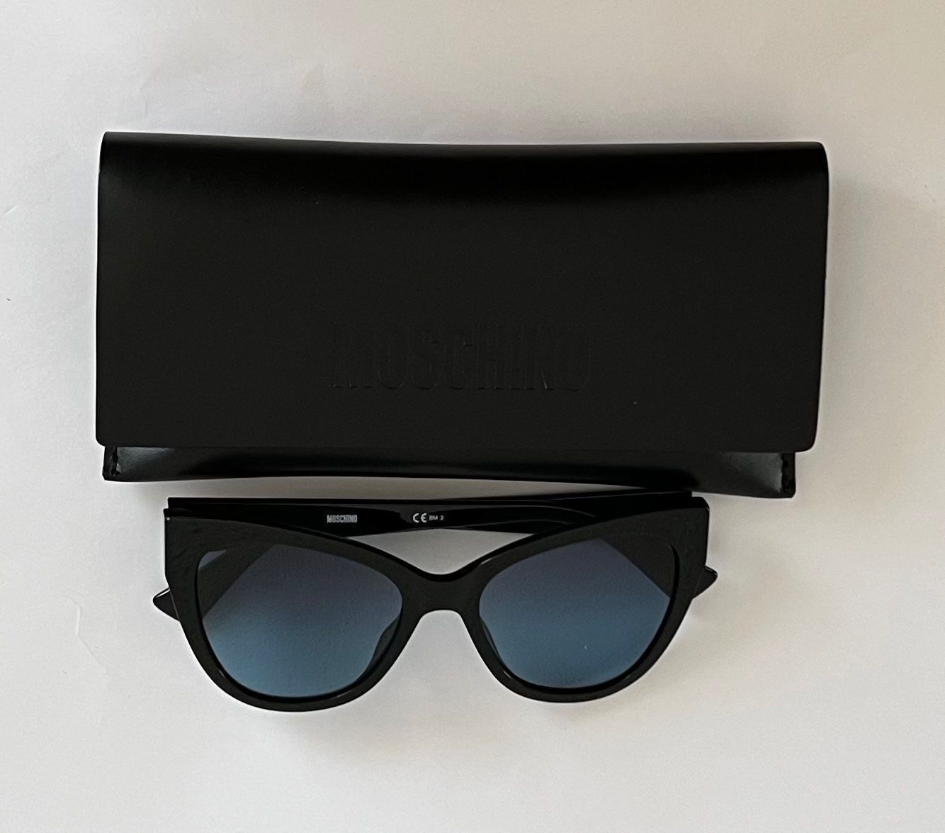 Moschino Occhiali & Lenti: MOSCHINO Damen Sonnenbrille – Nuovo e nell'imballaggio originale da Oberaach venduto da Dandy2021 4