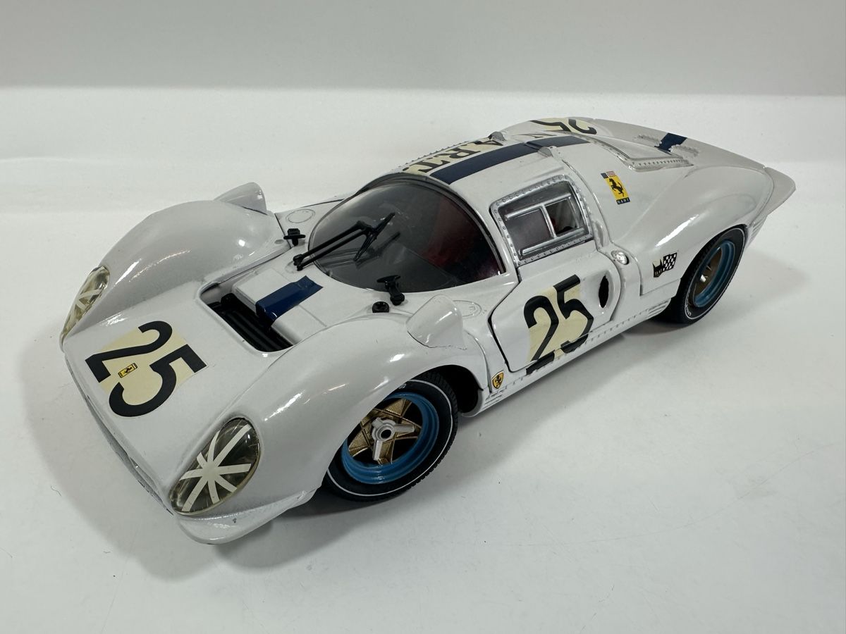 Jouef Modellini d'auto: Ferrari 330 P4 1:18, weiss, Racing, JOUEF EVOLUTION – Usato da Zofingen venduto da rf9_x2xt 1