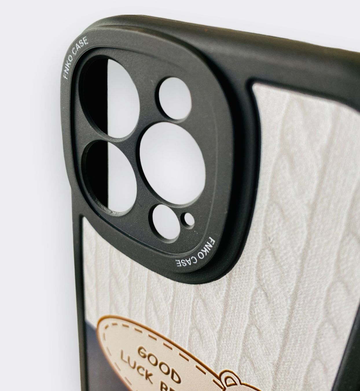 Cover & Protezioni schermo: iPhone 14 pro Max - coque resistante semirigide Petit Ours – Nuovo e nell'imballaggio originale da Morges venduto da DigiAC 2