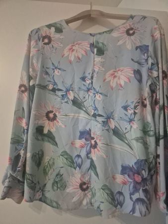 Floral Print Blouse - H&M size 38