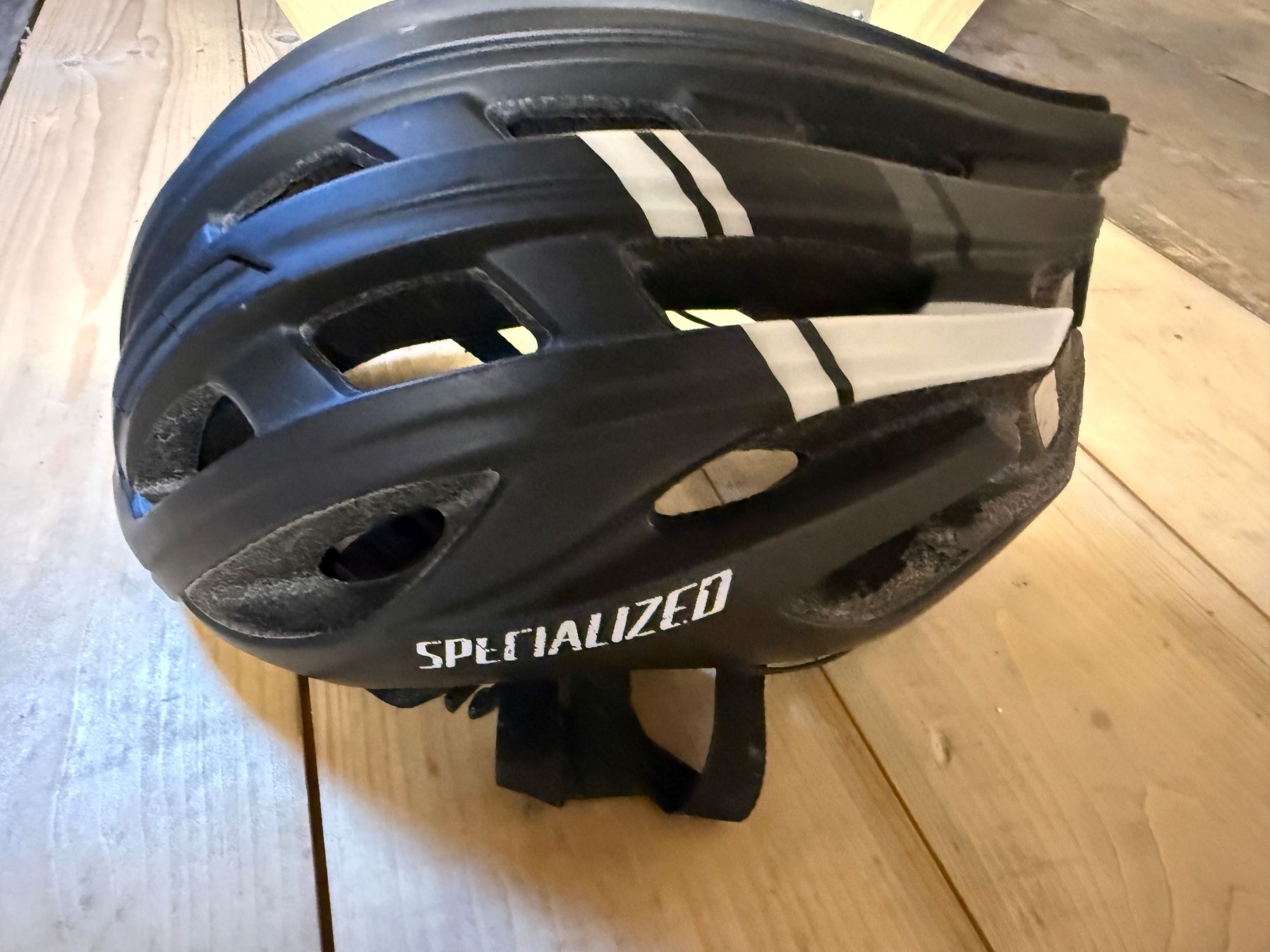 Specialized Caschi: Specialized Propero 3 Helm, Grösse M (55-59cm) – Usato da Horgen venduto da tsp_qr5b