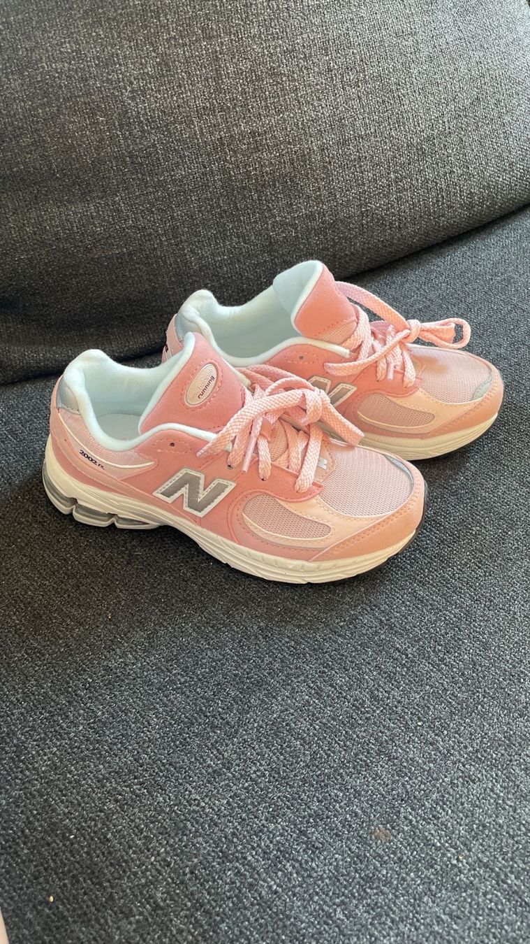 New Balance Scarpe per ragazze: Ungetragene Nike New Balance Gr 33 – Nuovo (secondo la descrizione) da Brunnen venduto da De_ersteigeri
