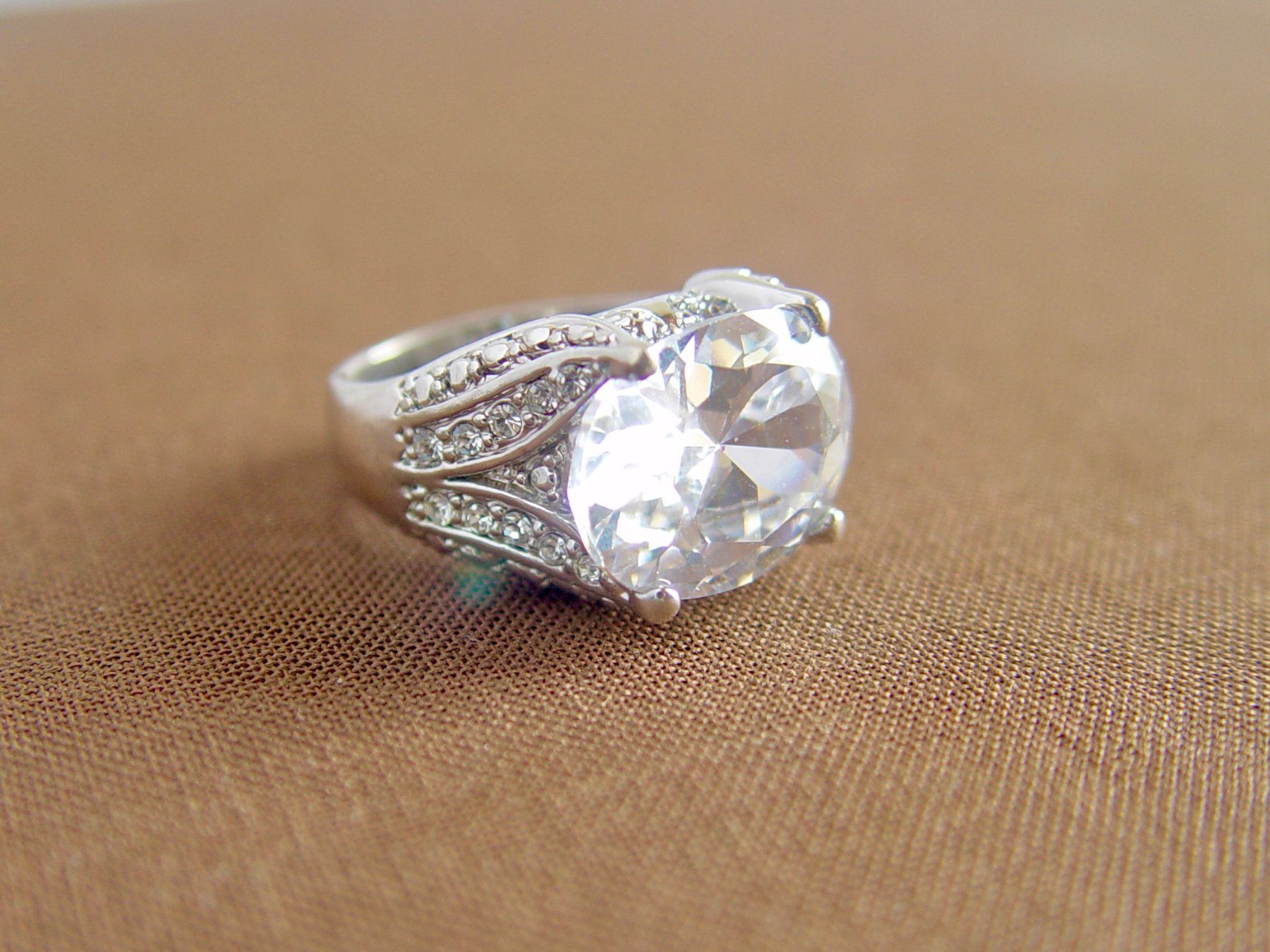 Anelli: Glanzvoller Modeschmuck Fingerring – Usato da Henggart venduto da gernli 2