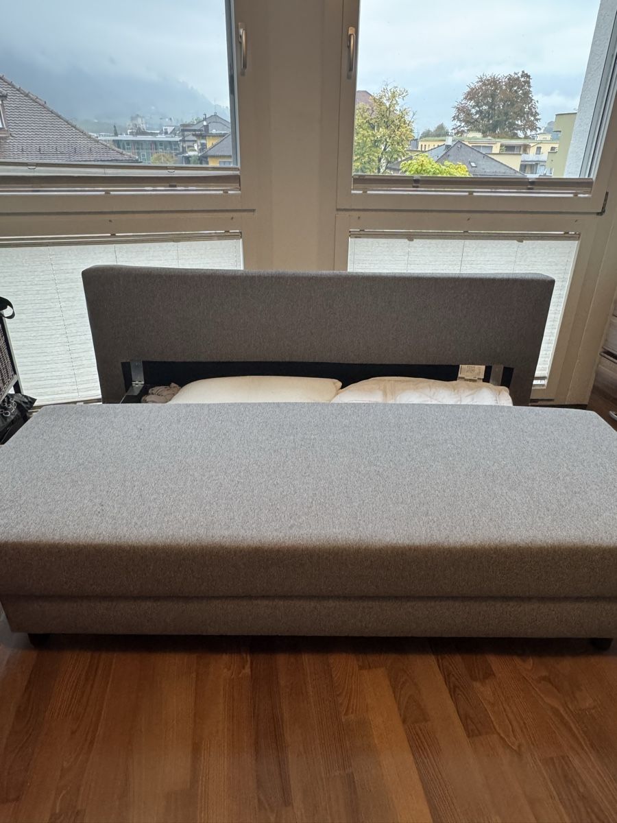 Sofas: Bettsofa in Grau IKEA ASARUM – D'occasion à Brunnen par GTC26 1