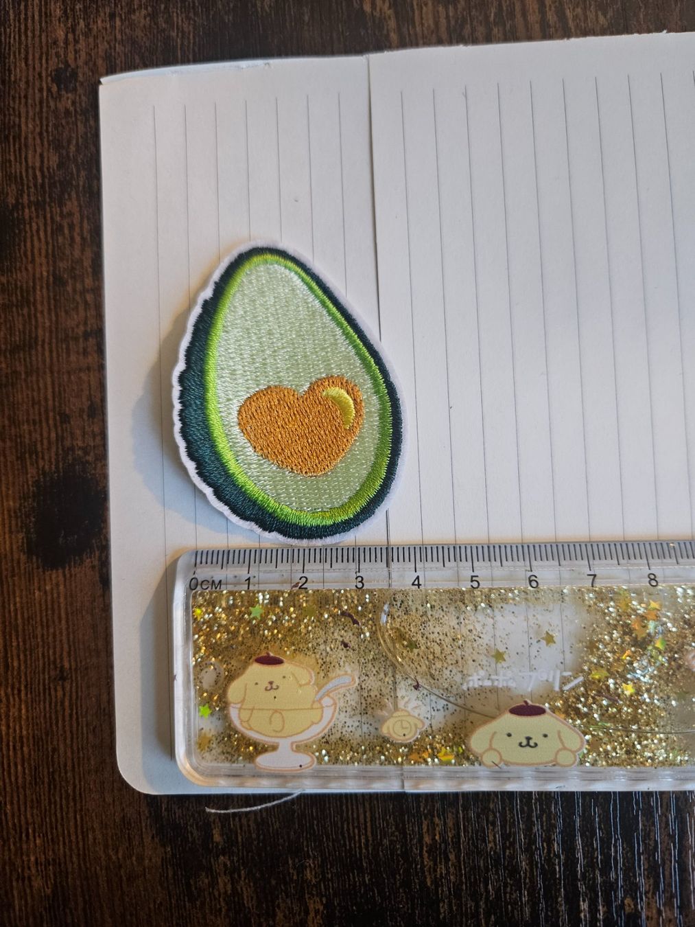 Toppe: Aufnäher Herz-Avocado – Nuovo e nell'imballaggio originale da Luzern venduto da Belethors_GenGoods