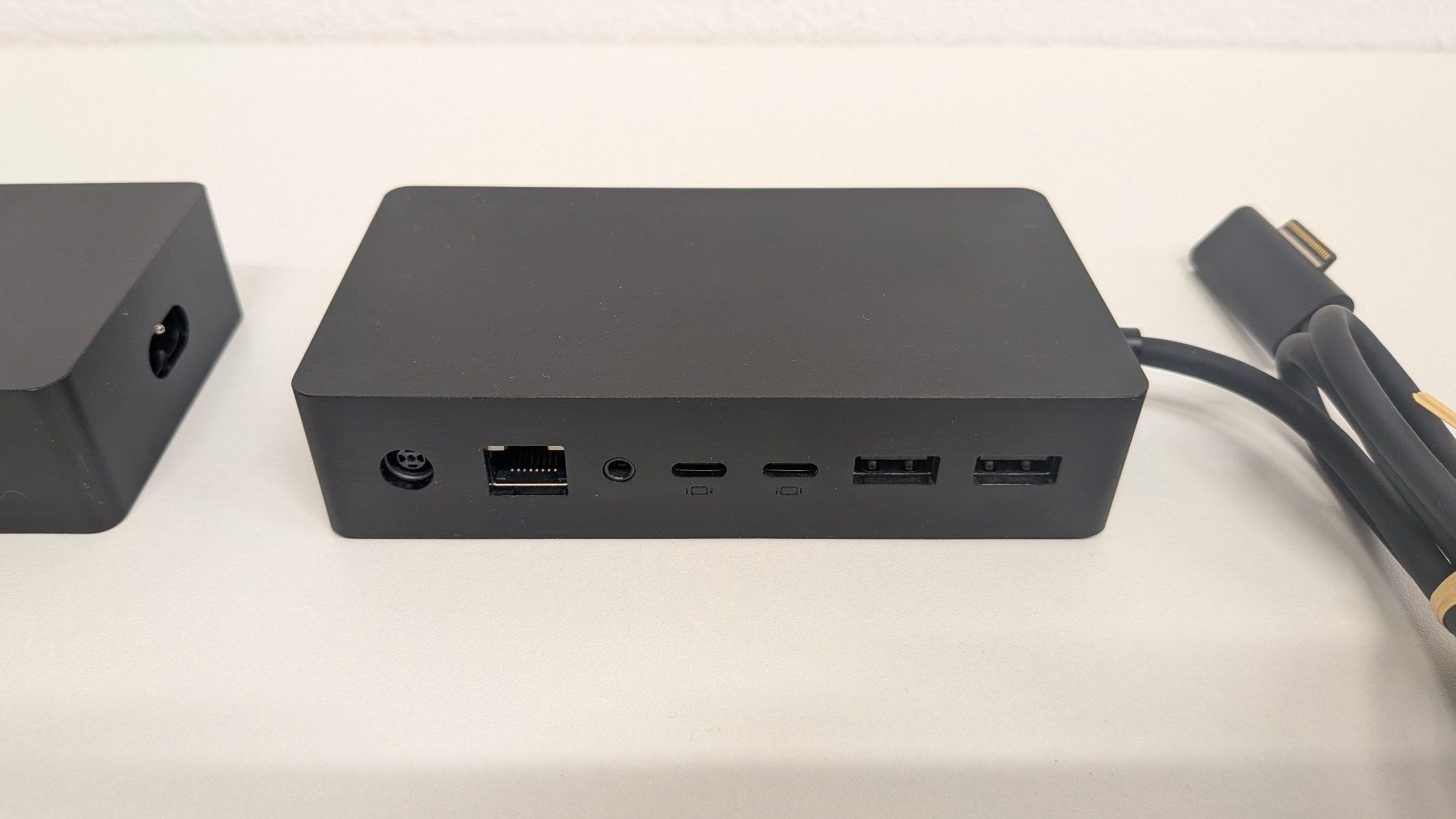 Microsoft Docking station: Microsoft Surface Dock 2, Dockingstation – Usato da Unterkulm venduto da nmz 1