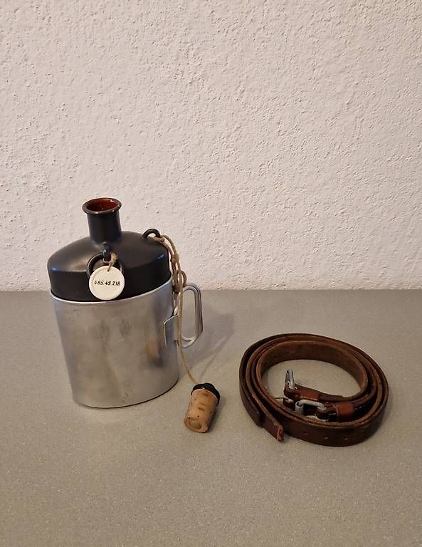 Padelle: Schweizer Armee Outdoor-Verpflegungsset – Usato da Staffelbach venduto da MrMH 2
