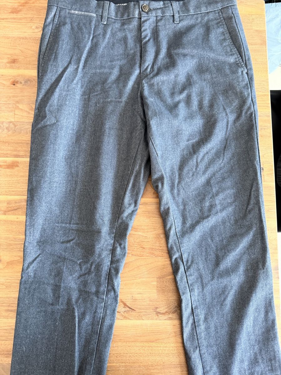 Lotti di vestiti: Lot de 3 pantalons de marque  – Usato da Courtételle venduto da zittant93 4