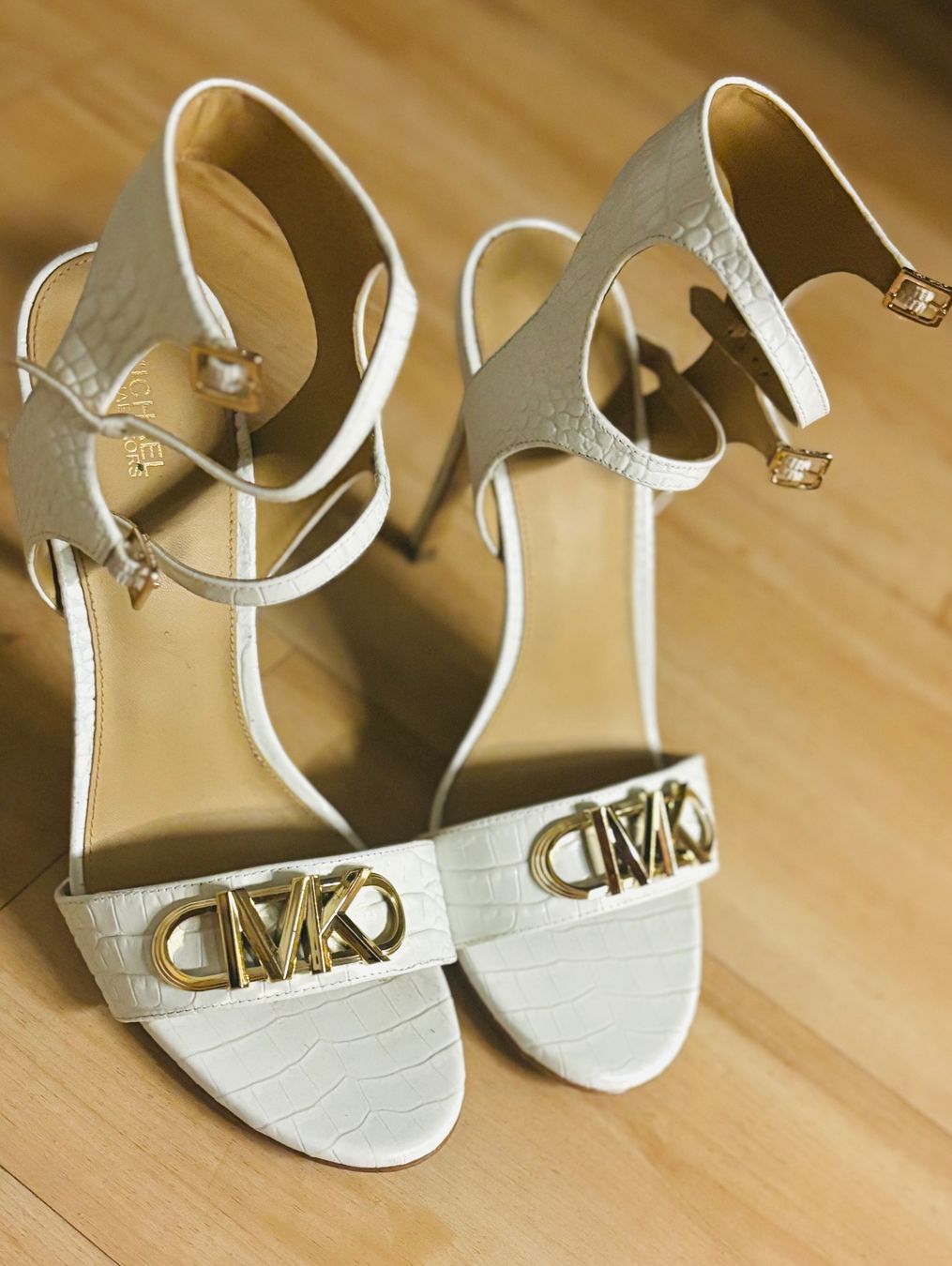 Michael Kors Scarpe da donna: Michael Kors High Heels Weiss – Nuovo e nell'imballaggio originale da St. Gallen venduto da Katha95