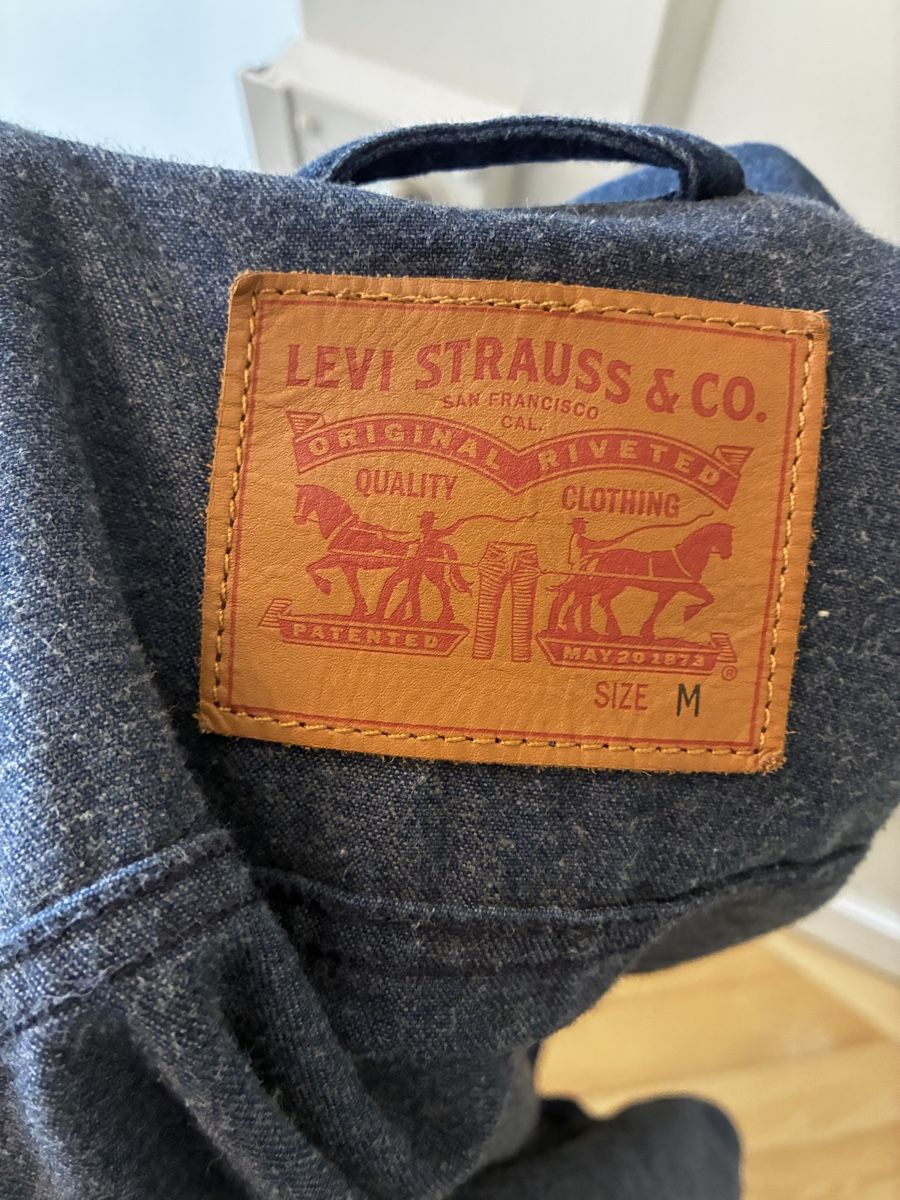 Levi's Vestes: Levi’s Trucker – D'occasion à Biel/Bienne par tariqhorse 1