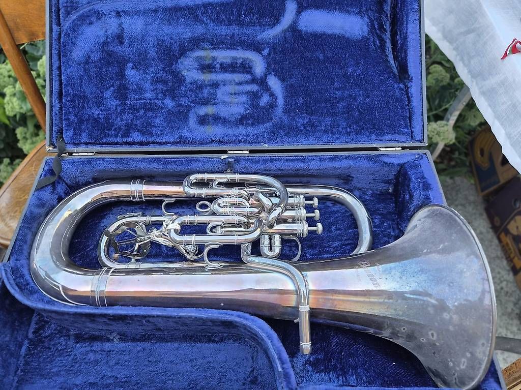 Besson Musikinstrumente: Euphonium Besson – Gebraucht aus Bussigny von ama_2fz8