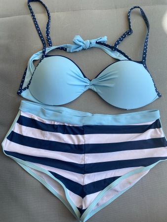 ungetragen Bikini blau gestreift, 3-Teilig, Gr. XL