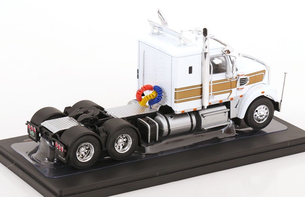 Freightliner Modellini d'auto: Ixo 1:43 Freightliner Coronado 2012 – Nuovo e nell'imballaggio originale da Bettens venduto da Thejoshuatree 1