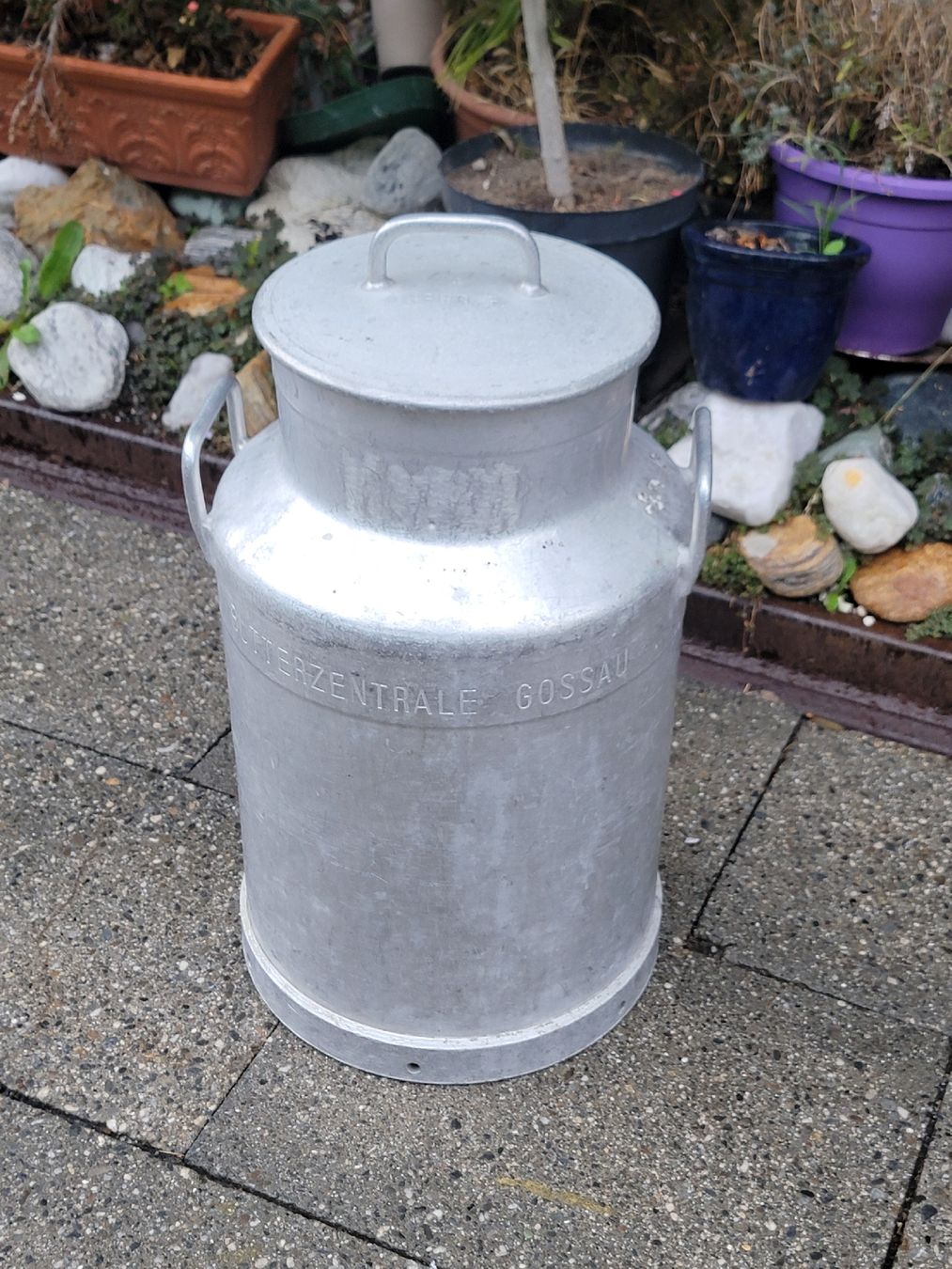 Autres articles pour la maison: Milchkübel 40 Liter – D'occasion à Sils im Domleschg par platin01