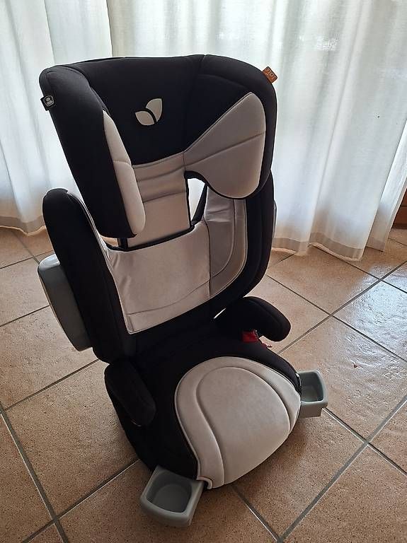 Seggiolini per auto: Seggiolino auto – Usato da Tesserete venduto da man_y9xn 3