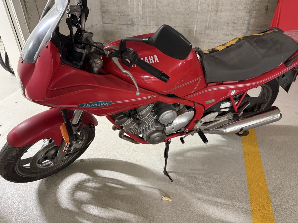 Yamaha Strada: Yamaha XJ600 Diversion – Difettoso da Wollerau venduto da baronblitz