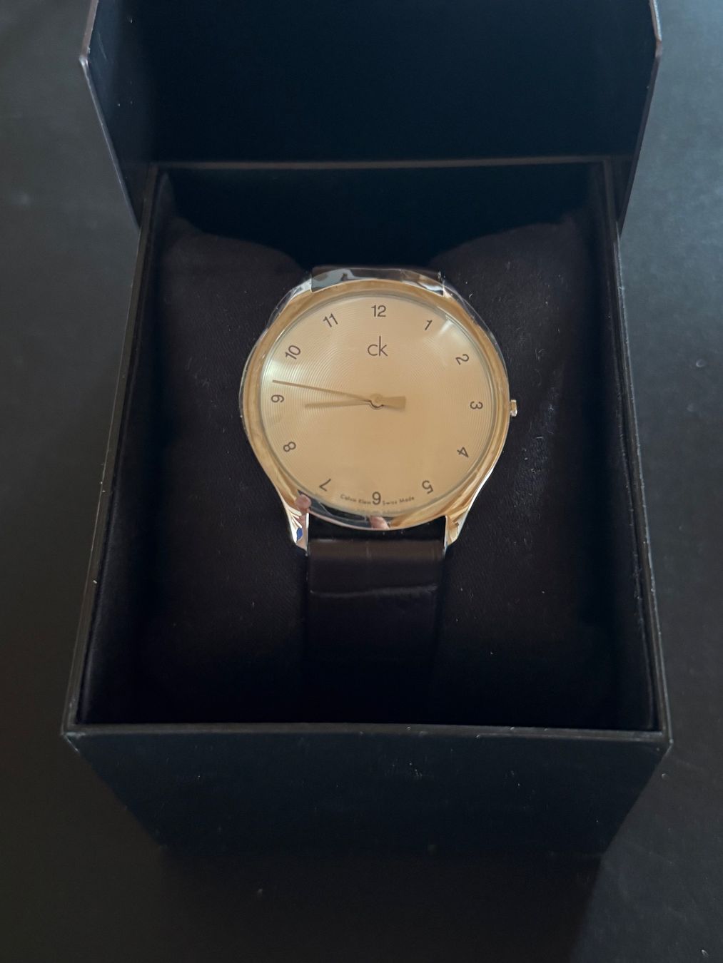 Calvin Klein Orologi: Superbe Calvin Klein Classic K26211 – Usato da Erde venduto da CBarts
