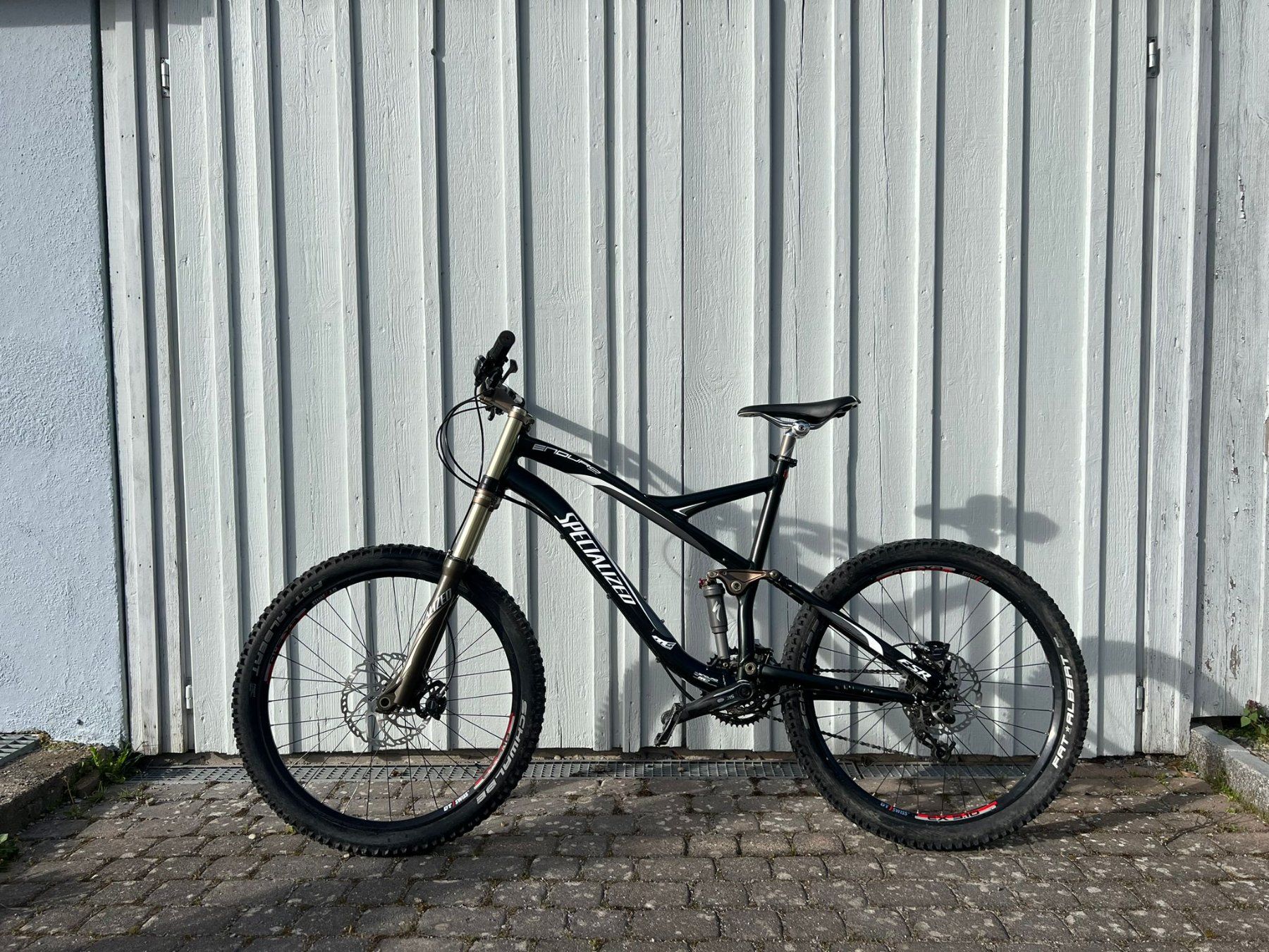 Velos: Specialized Enduro SL Comp MTB (XL) – Gebraucht aus Fehraltorf von