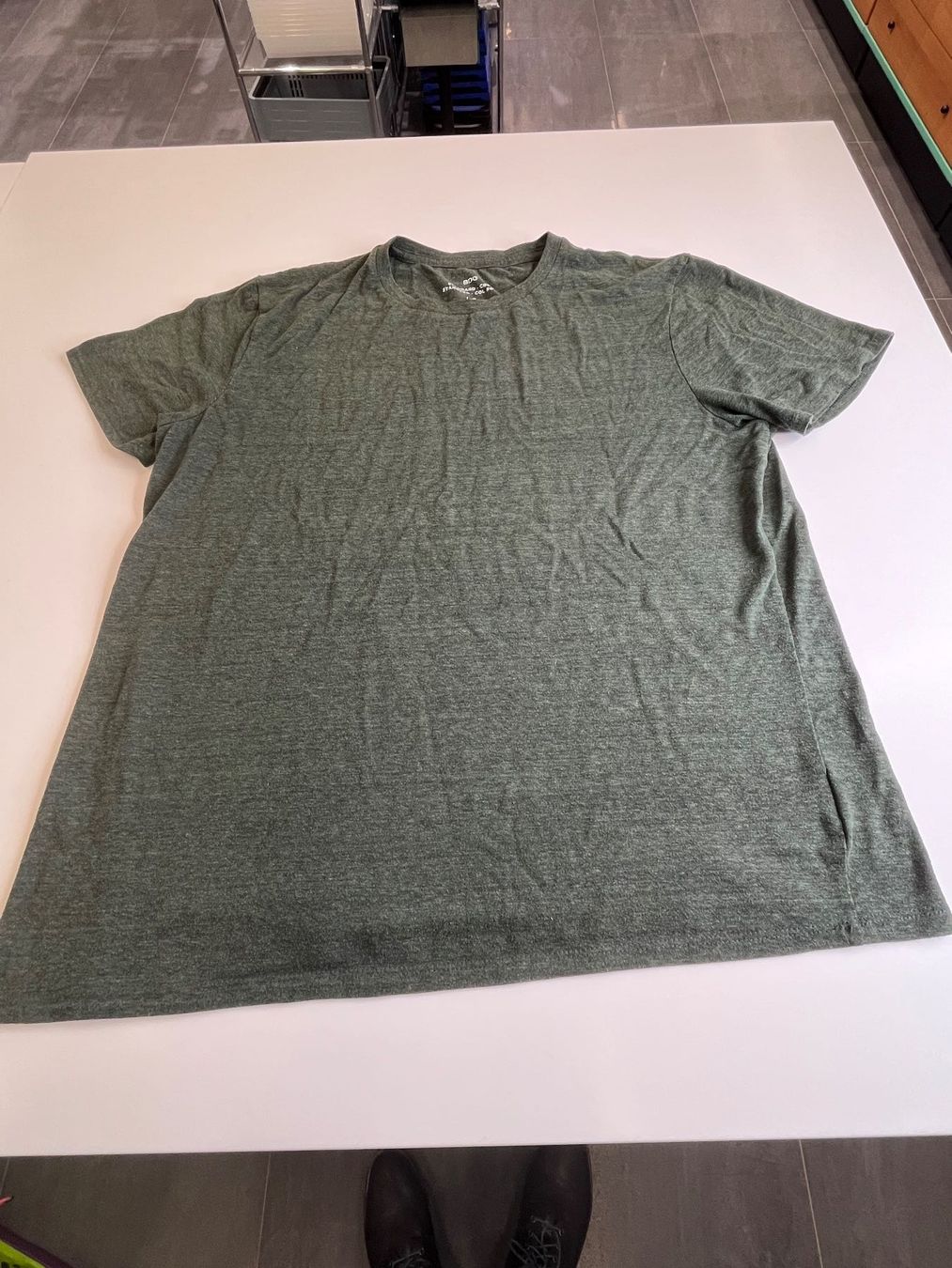 T-shirt: T-Shirt Basic Vintage-Look Grün, Gr. L – Usato da Kerns venduto da Herr_Sizzla