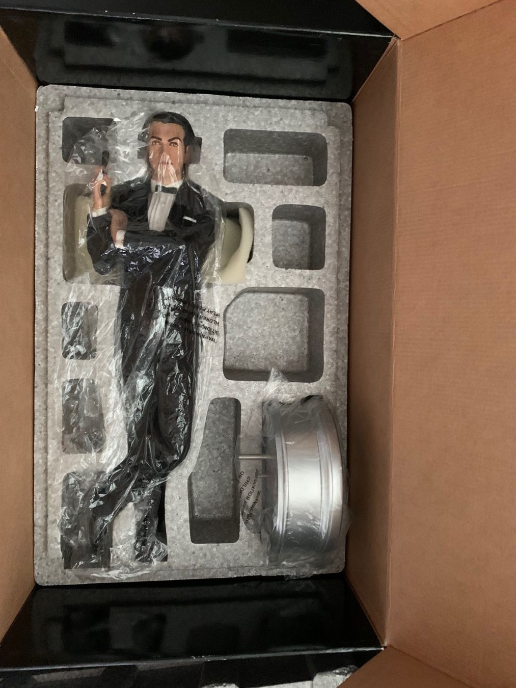 Statuette: Sideshow James Bond Sean Connery Figurine 1:4 – Nuovo (secondo la descrizione) da Crissier venduto da Solidvibe 4