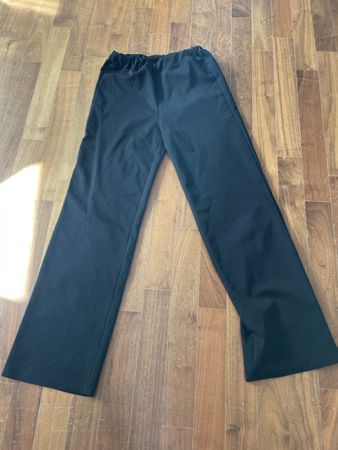 Schwarze TODAY Stoffhose, Grösse S, neuwertig für Herbst