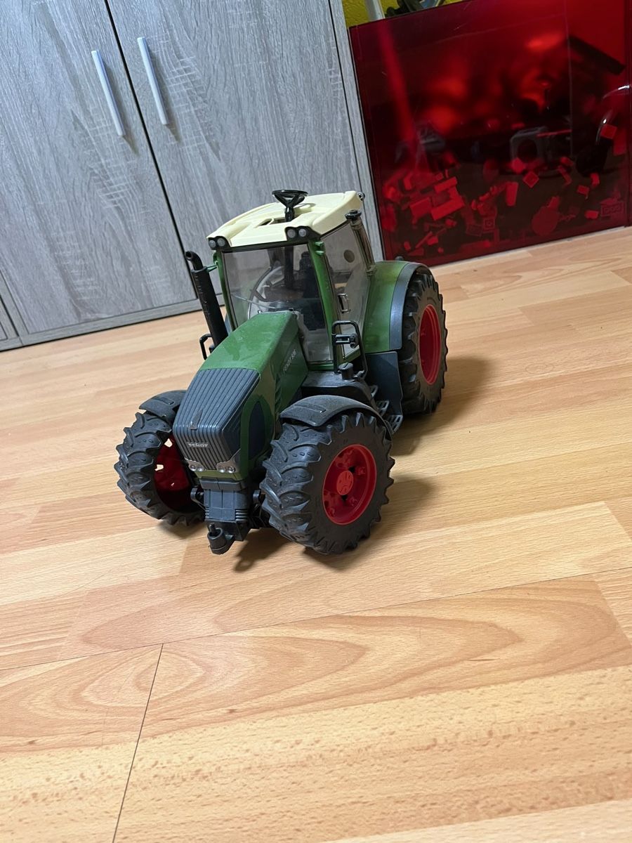 Bruder Jouets: Bruder Traktor Fendt  – D'occasion à Birrwil par Kiramau1974