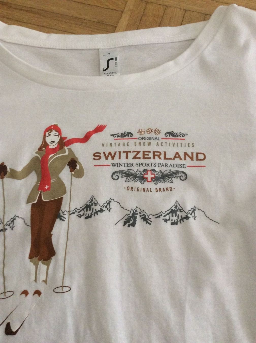 T-shirt: T-Shirt – Nuovo (secondo la descrizione) da Biel/Bienne venduto da Ganesh12 1