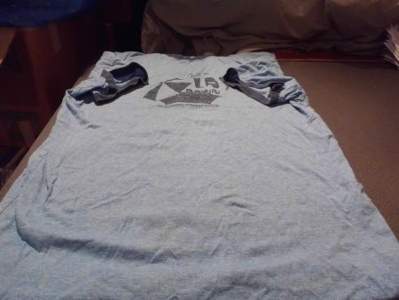 T-Shirt Grösse M, Calanial, blau Ton/Aufdruck
