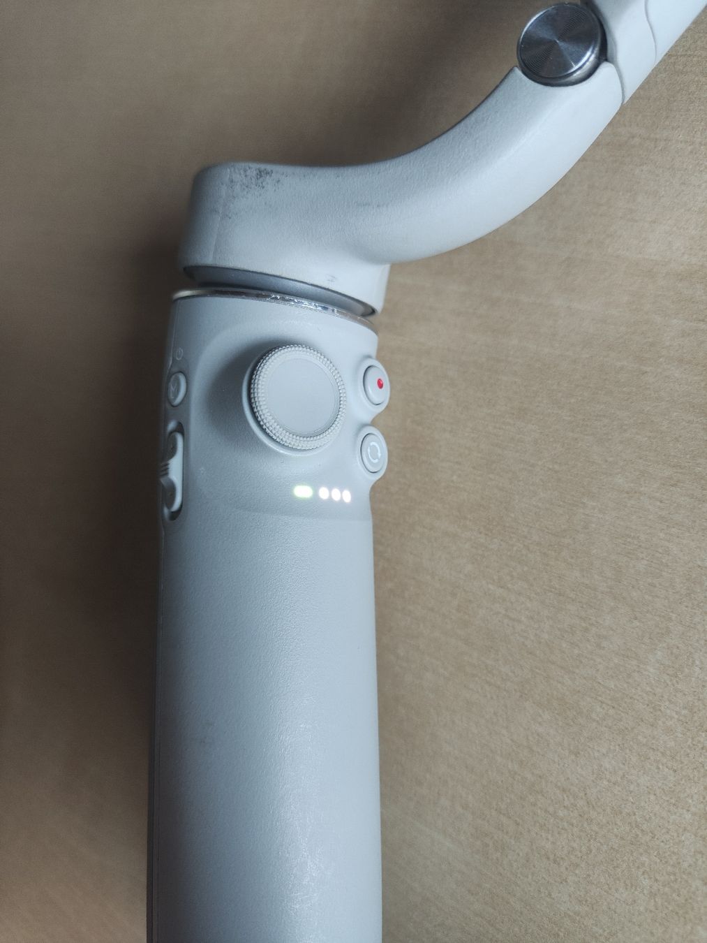 DJI Action Cam: DJI Osmo Mobile 5  – Usato da Arveyes venduto da villarscars 6