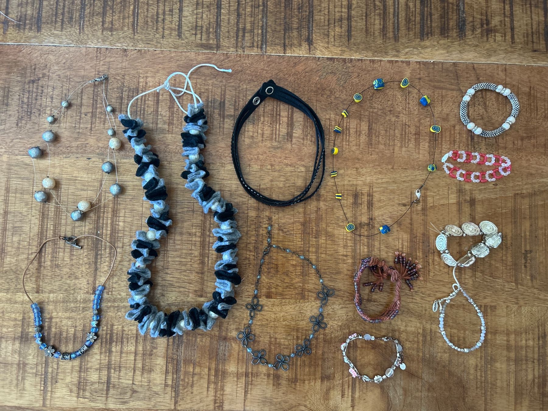 Sonstiger Schmuck: Bijoux divers – Gebraucht aus Savigny von Althea0202