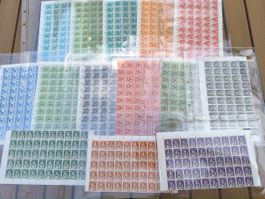 Lot de 14 feuilles et demi-feuilles timbres Admin **(4100.-)