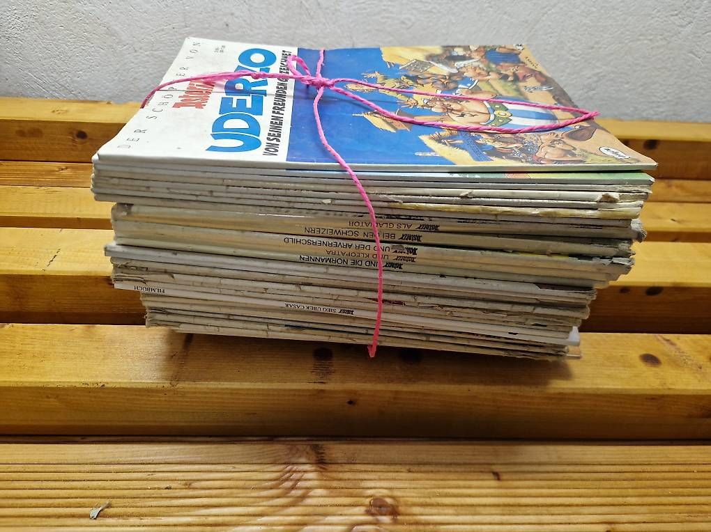Fumetti: Asterix und Oblix – Usato da Wyssachen venduto da V12000