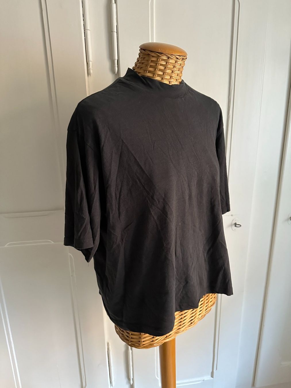 T-shirts: EVEN & ODD - T-Shirt dunkelgrau oversized S – D'occasion à Zürich par Diazaio 1