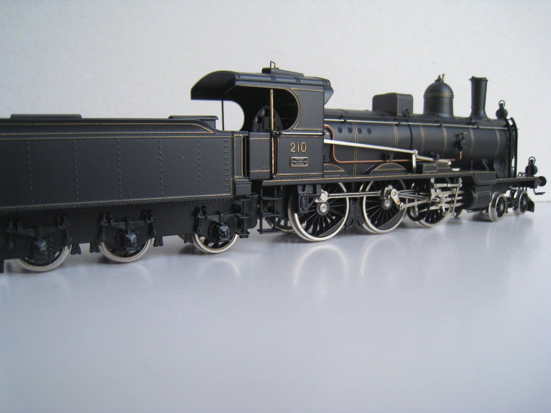 Metropolitan Modellini di ferrovie: Metrop A 3/5 Gotthardbahn-Dampflok Nummer 210,  764 – Usato da Buchs ZH venduto da swiss-train 3