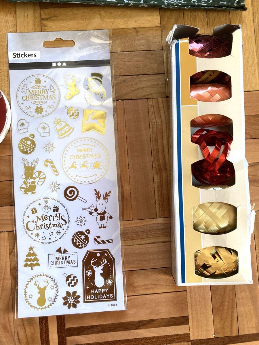 Alle Dekorationen: Lot d’accessoires pour cadeaux – Neu (gemäss Beschreibung) aus Ardon von hel_2sxp 9