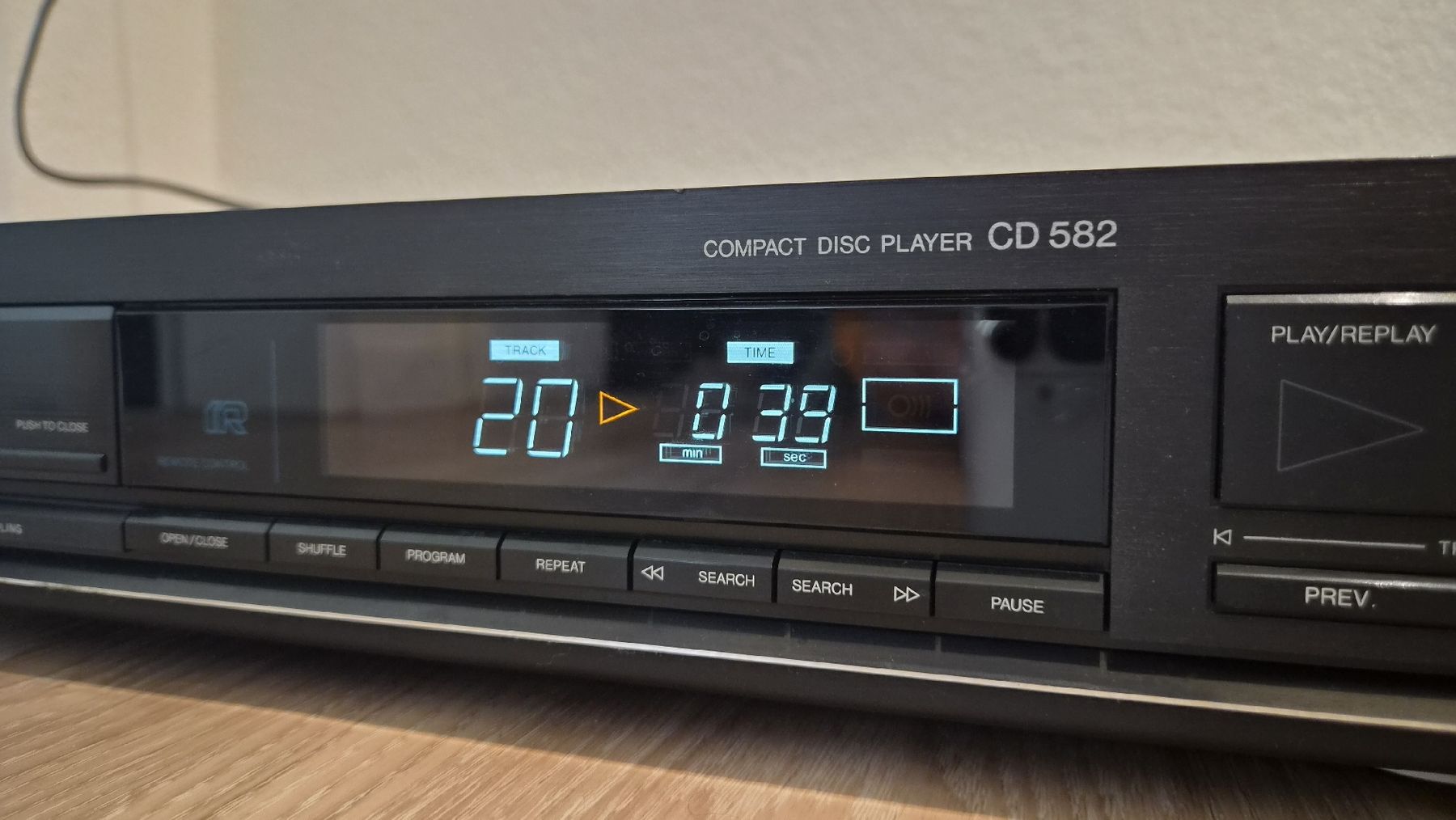 CDs: Philips Compact Disc Player CD583 – D'occasion à Kleindöttingen par boobee