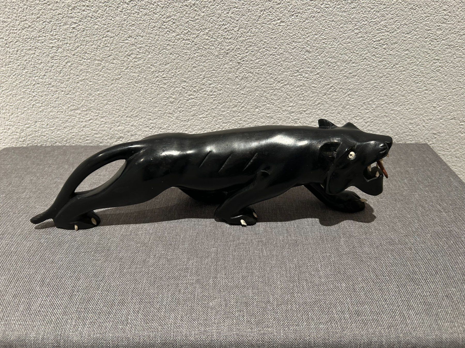 Sculture & Statue: Schwarzer Panther, Holzskulptur – Usato da Wängi venduto da Argon180 2
