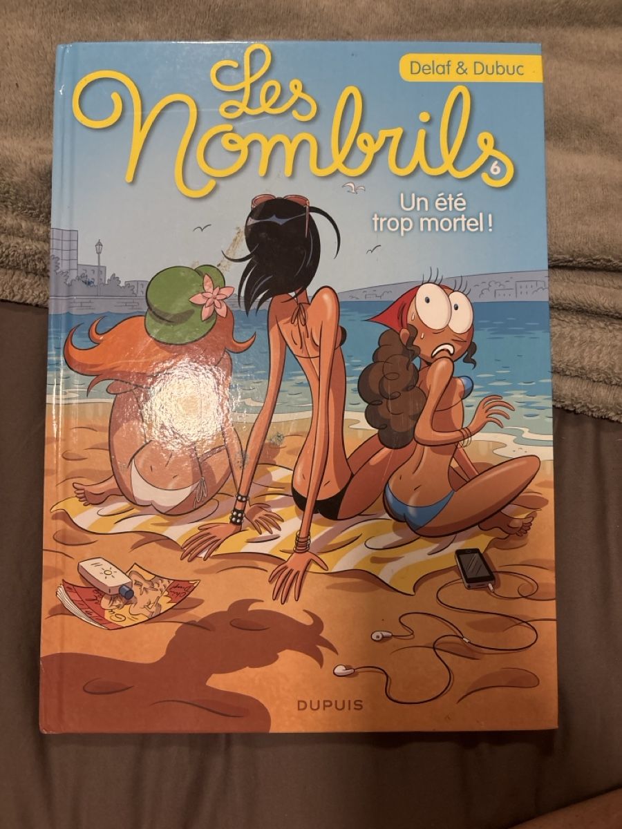 BD: tome 6 des nombrils  – D'occasion à Cormondrèche par yal_fw56