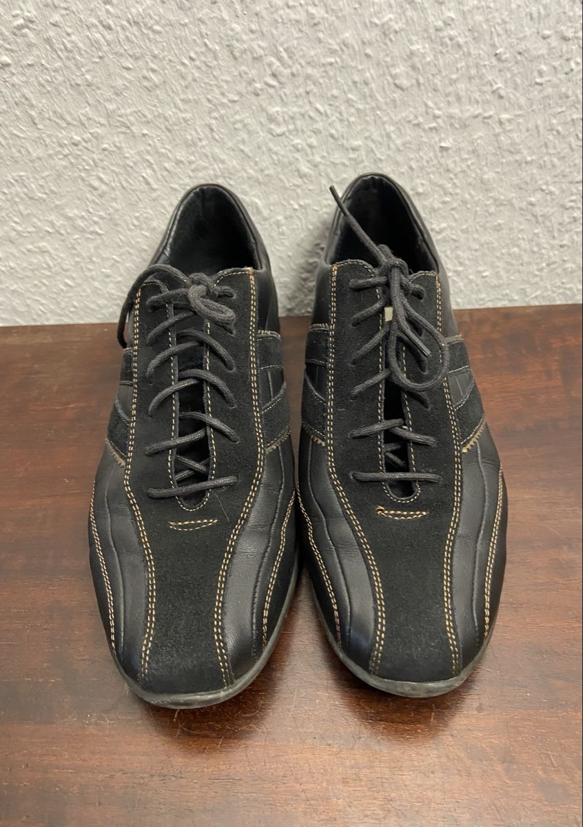 Scarpe da donna: easy Street Sneaker Schuhe schwarz Gr. 37 – Usato da Fislisbach venduto da KolibriSecondhand